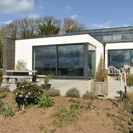 Park Barn Villa Whittington  Exterior photo